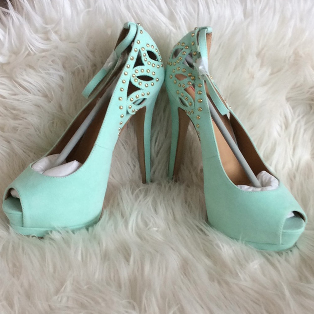 New Justfab size 8 Mint color